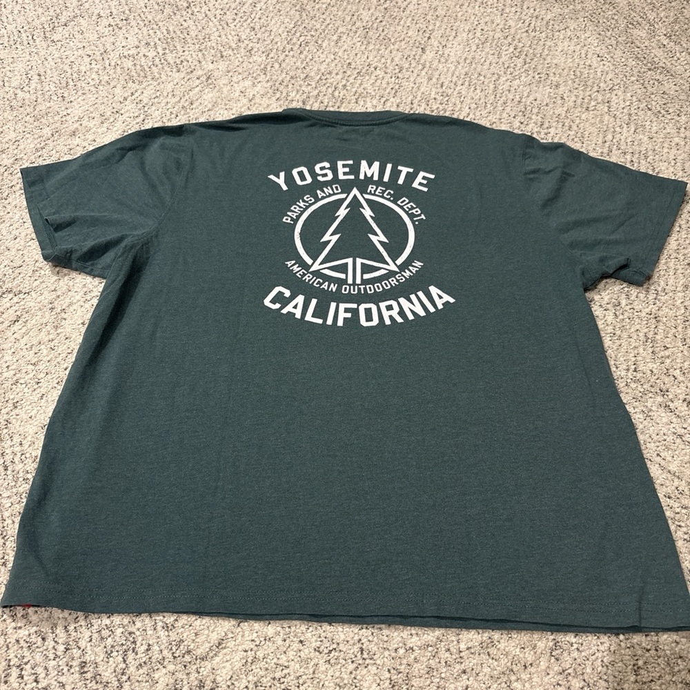 The American Outdoorsman Men's Green Graphic T-Shirt Parks And Rec. Dept XXL